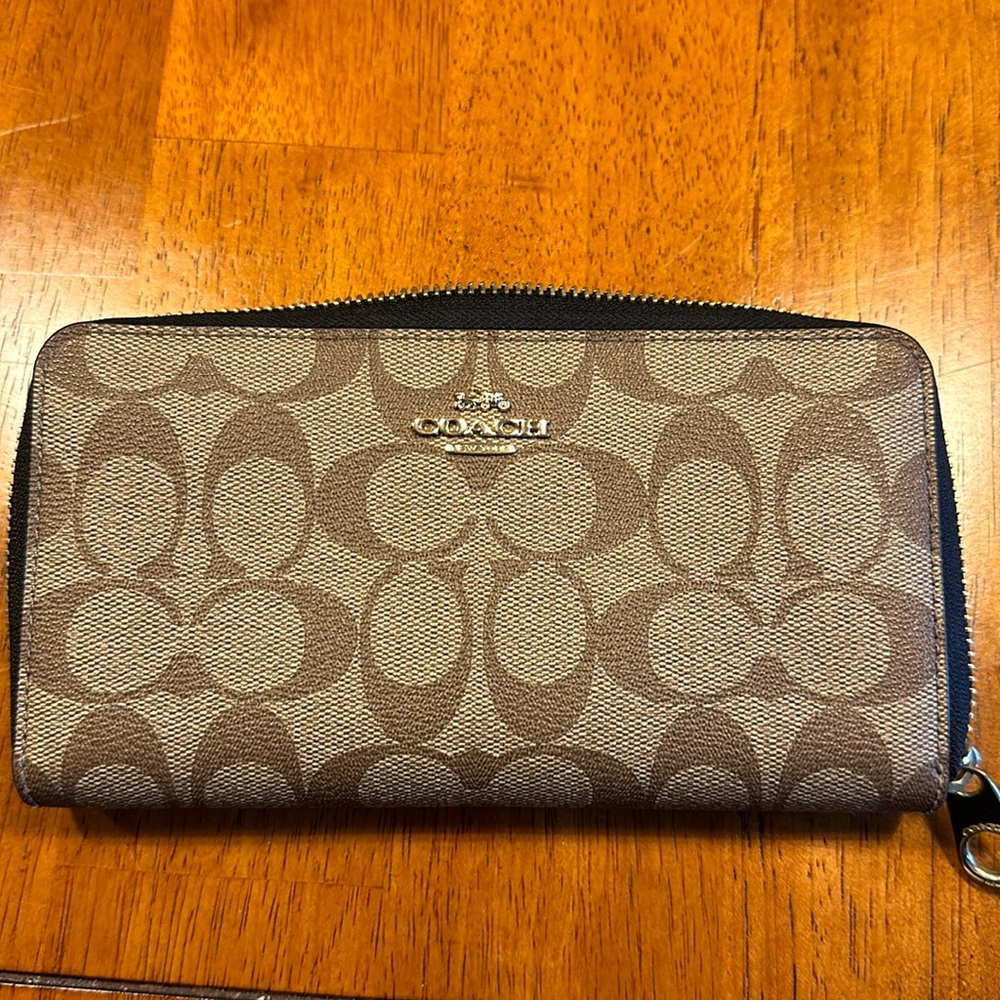 Coach signature wallet
